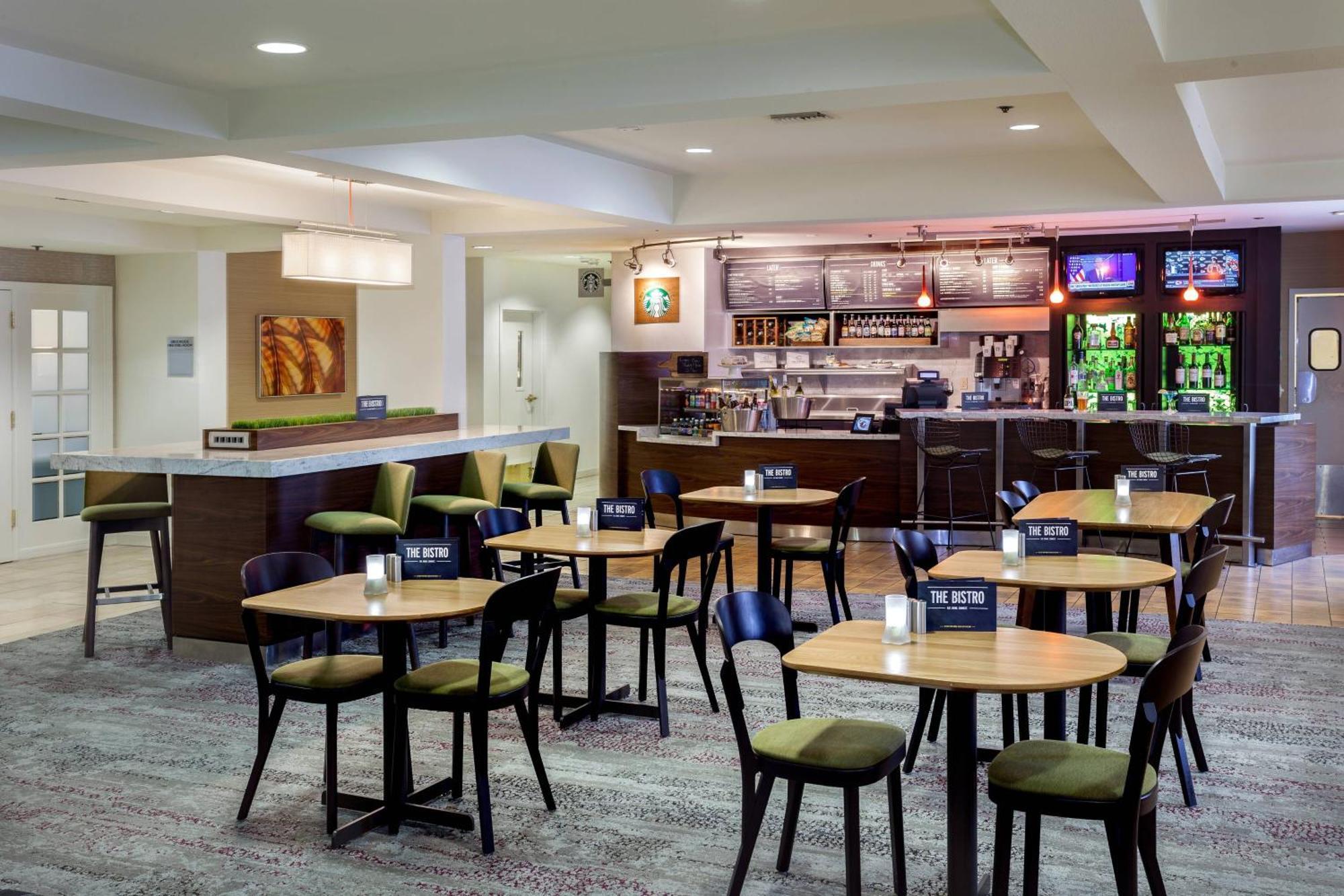 Courtyard By Marriott Stockton Hotel Exterior photo