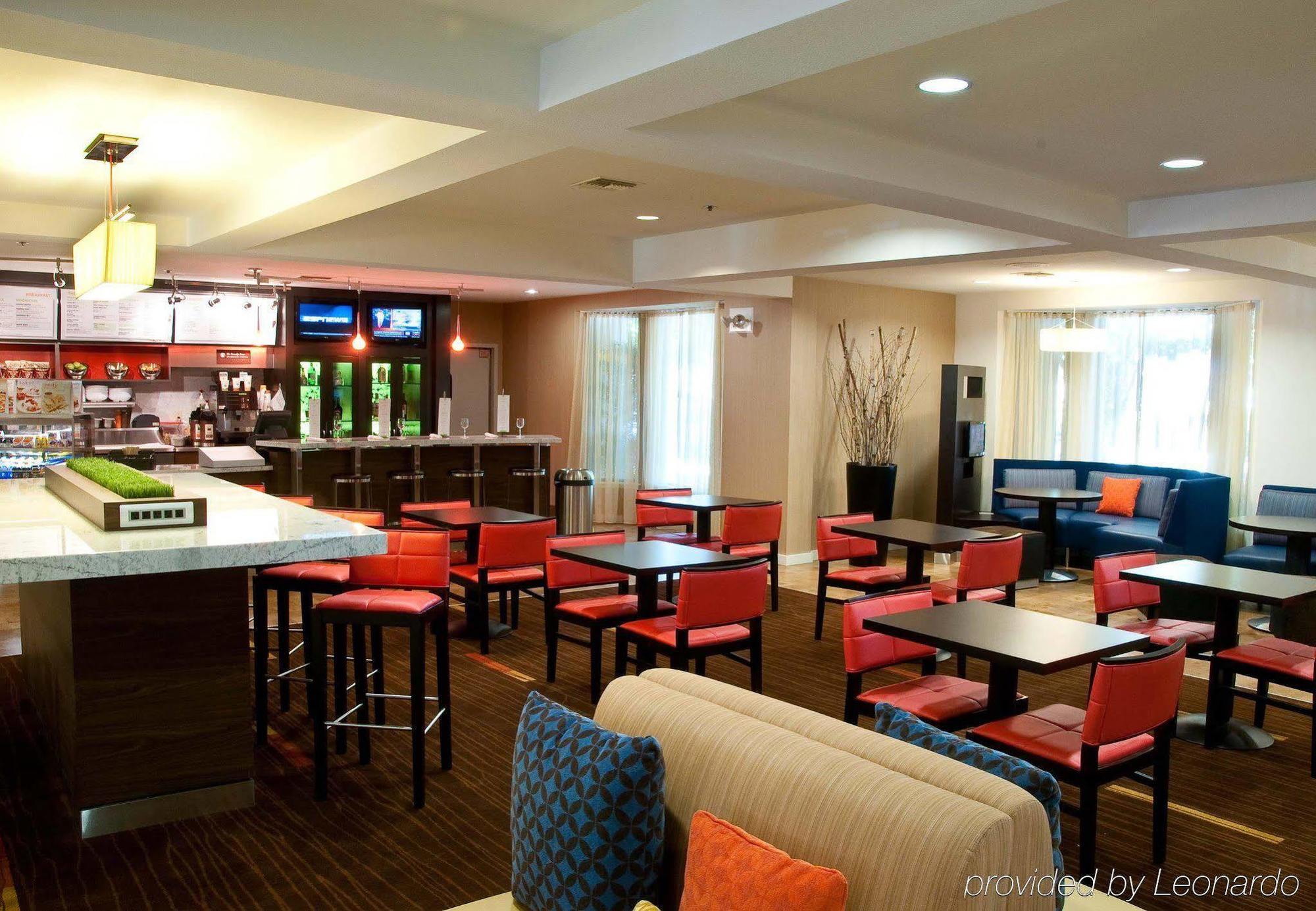 Courtyard By Marriott Stockton Hotel Exterior photo