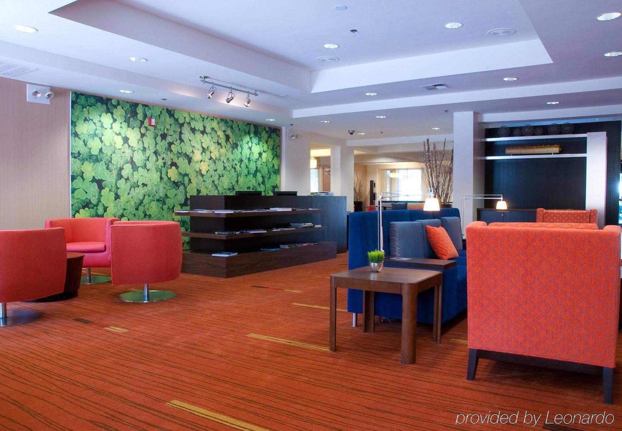Courtyard By Marriott Stockton Hotel Exterior photo