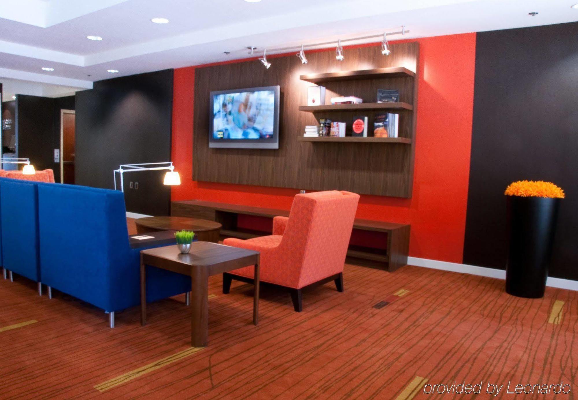 Courtyard By Marriott Stockton Hotel Exterior photo