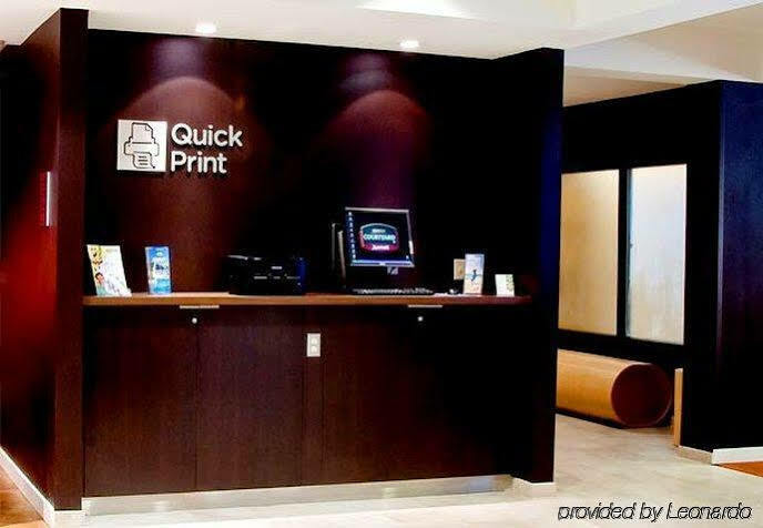 Courtyard By Marriott Stockton Hotel Exterior photo