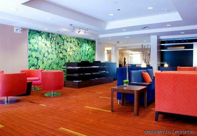 Courtyard By Marriott Stockton Hotel Exterior photo